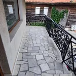 بيت للعطل росен
